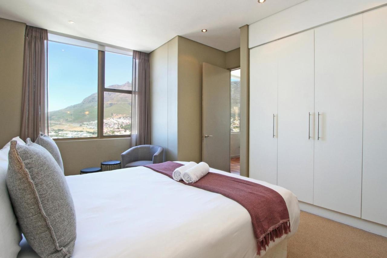 Spacious 3 Bedroom Family Apartment In Cape Town Exterior photo