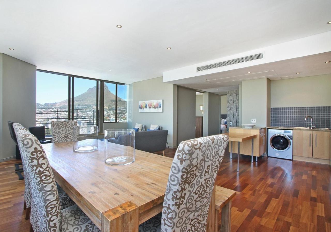 Spacious 3 Bedroom Family Apartment In Cape Town Exterior photo