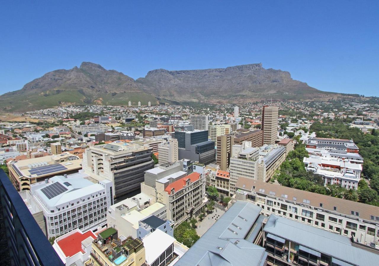 Spacious 3 Bedroom Family Apartment In Cape Town Exterior photo